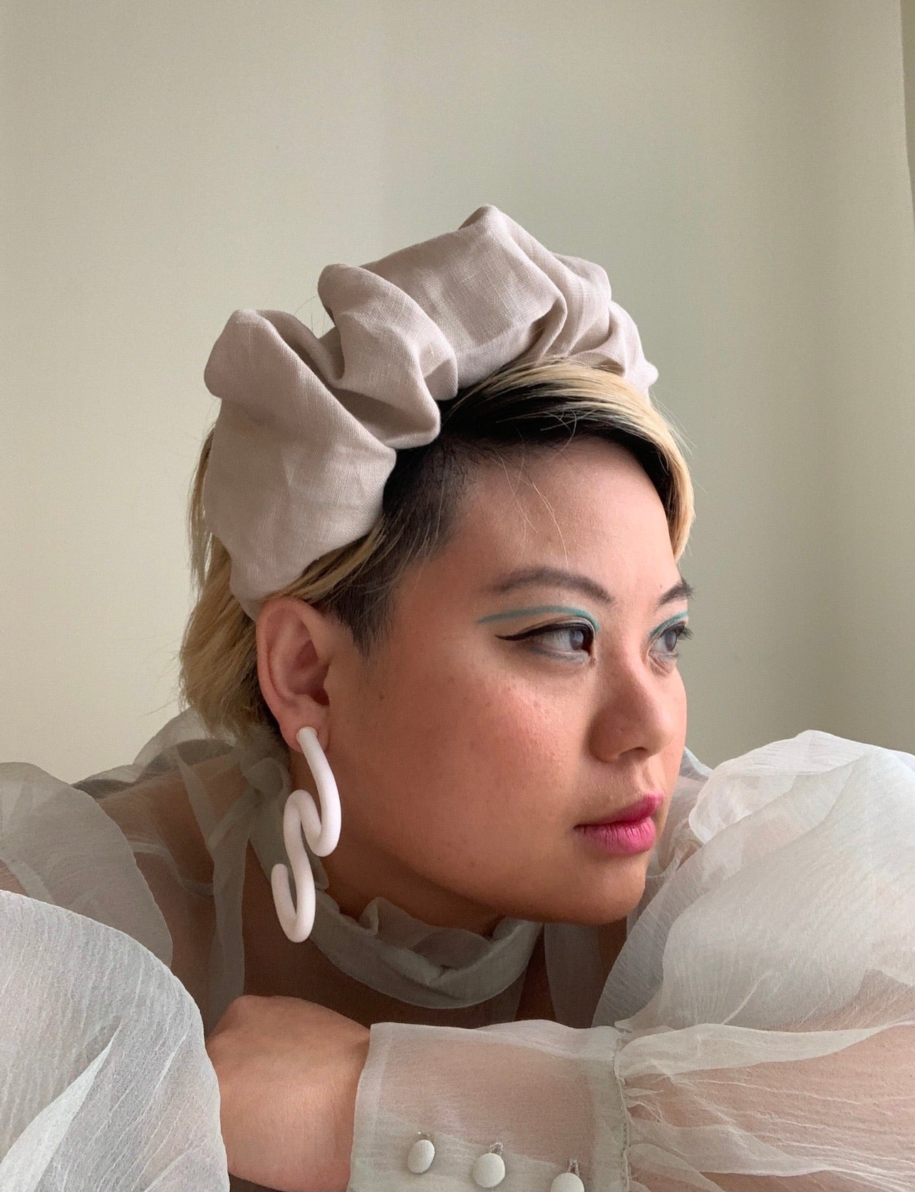 Oatmeal Mini Linen Crown, One of a Kinds – Hello Darling Co display picture 1