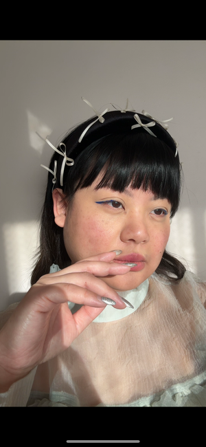 
            
                Load image into Gallery viewer, The Darling Beau Bow Headband
            
        