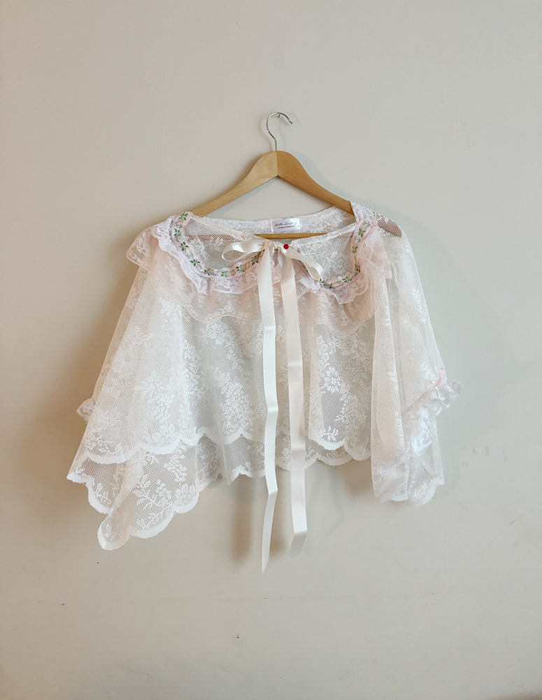 Cassie Cake Lace Crop