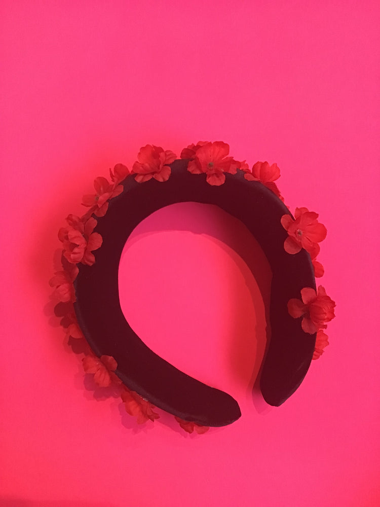 
            
                Load image into Gallery viewer, Mayari Floral Headband
            
        